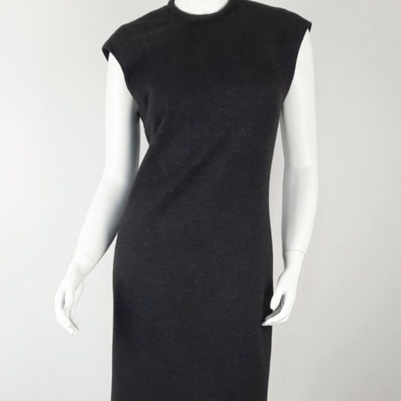 NEW YEAR SALE‼️ GUCCI GREY DRESS SOFT WOOL SLEEVELESS GREY - Picture 1 of 7